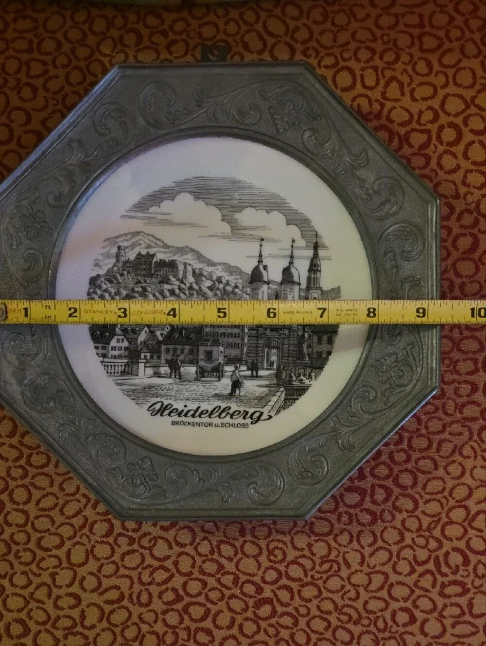 Decorative Heidelberg Wall Plate Set In A Pewter Frame